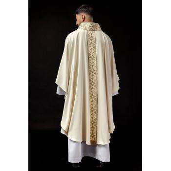 Biely ornát - s lesklou výšivkou